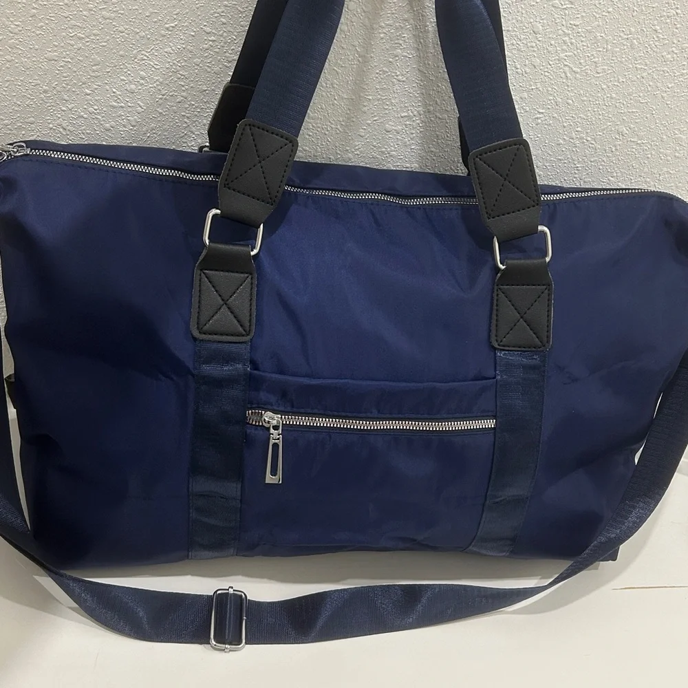 NWOT TYDZGDS Large Duffle Bag Weekender, Travel Bag with Waterproof Wet Pocket